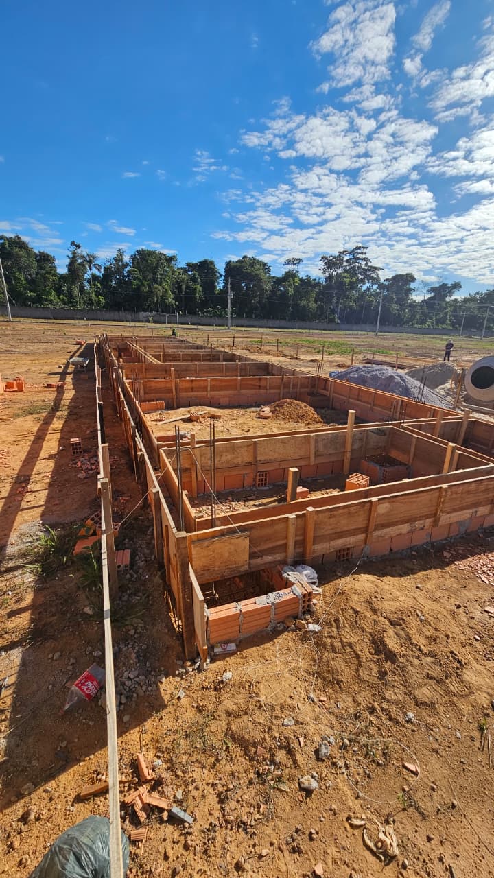 Tábuas de amescla para baldrame de obra
