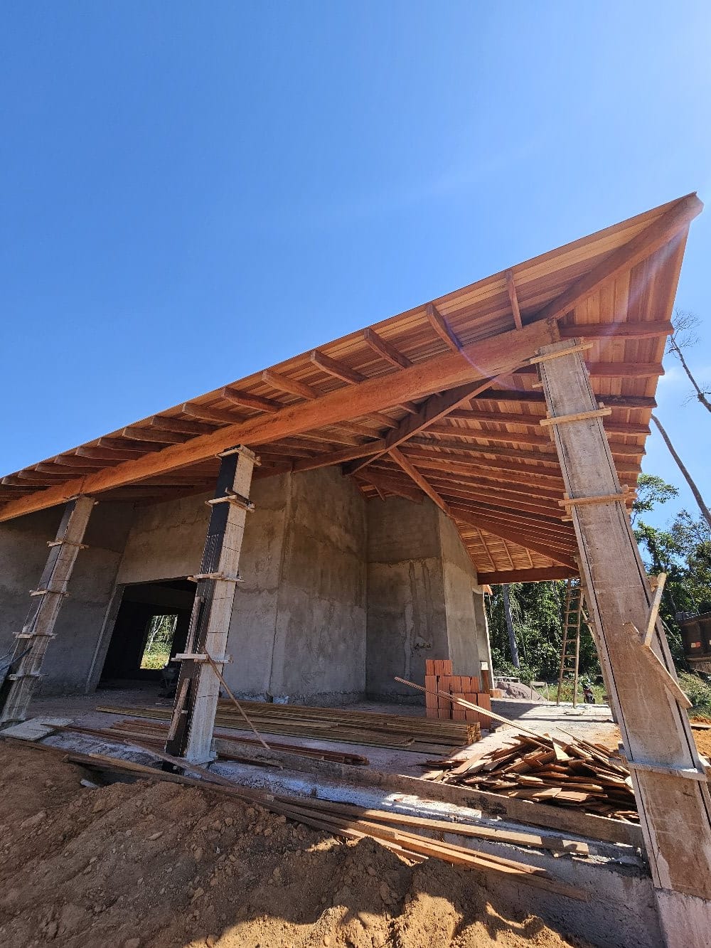 Forro de cedrinho mesclado — Obra Salete